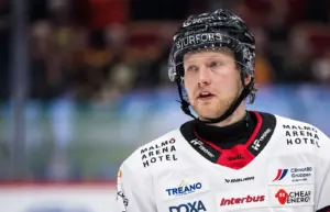 Thomas Berg Paulsenin Loukkaantuminen Vaatii Leikkausta